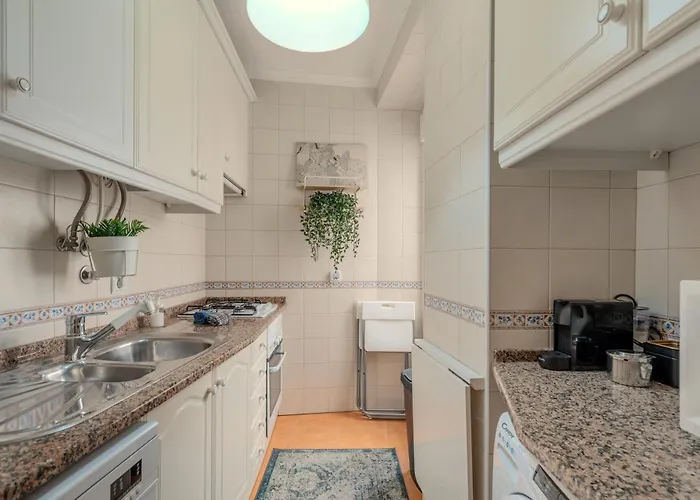 Monicas * リスボン