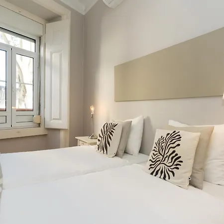Monicas Apartment *