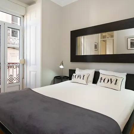 Monicas Apartment *