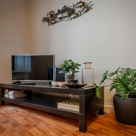 Monicas Apartment